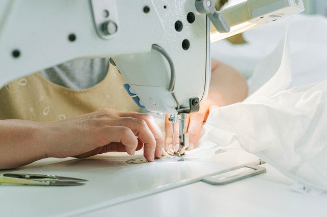 Retouche Jupe/Robe - Triangle renfort fente